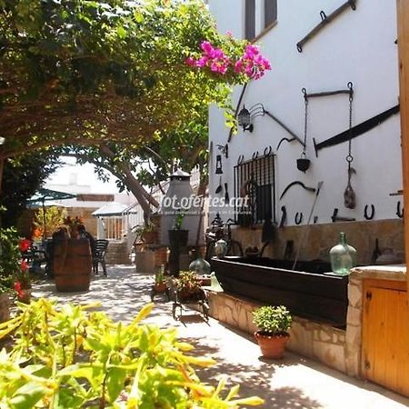 La Llar De Laura Guest House El Poblenou del Delta Exterior photo